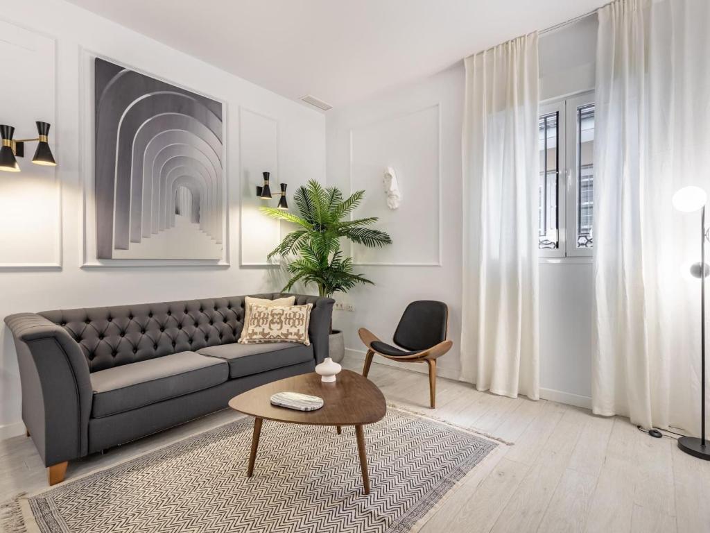 ChezmoiHomes Angel 18 1BR & 2BR - 5