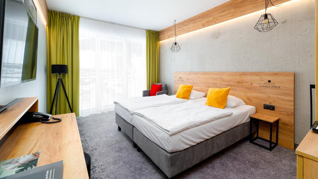 Aparthotel Czarna Perła의 리조트 외관 또는 산악 경관