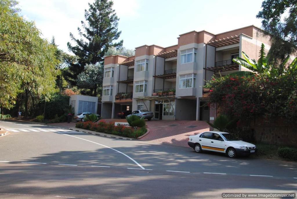 Have a brilliant experience wail staying in this Standard Suite, Kigali