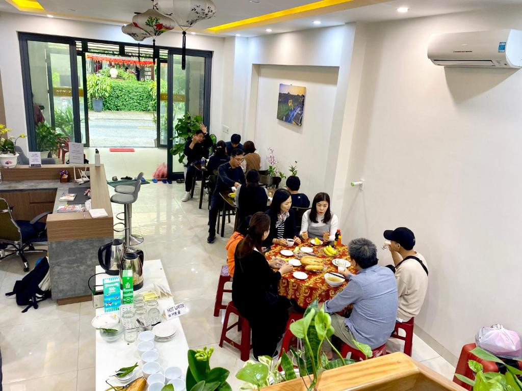 位于孙丰的9卧室公寓-100平方米|带9个独立浴室 (Biển Hoa - Floral Sea Homestay)