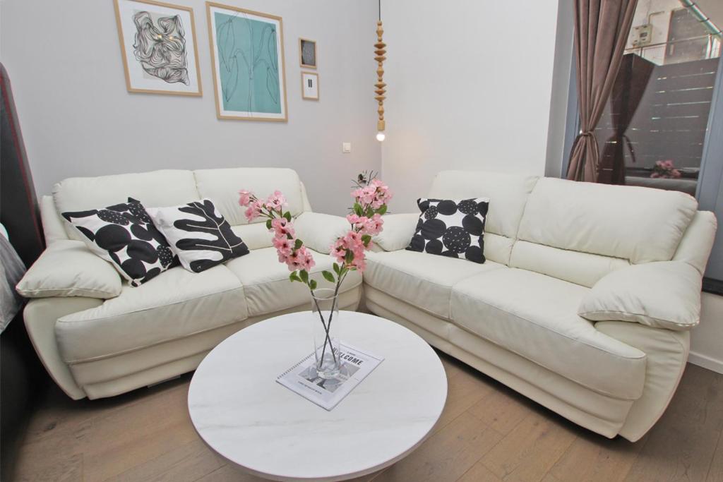 EAST spacious studio apt in the heart of Sarajevo - 3
