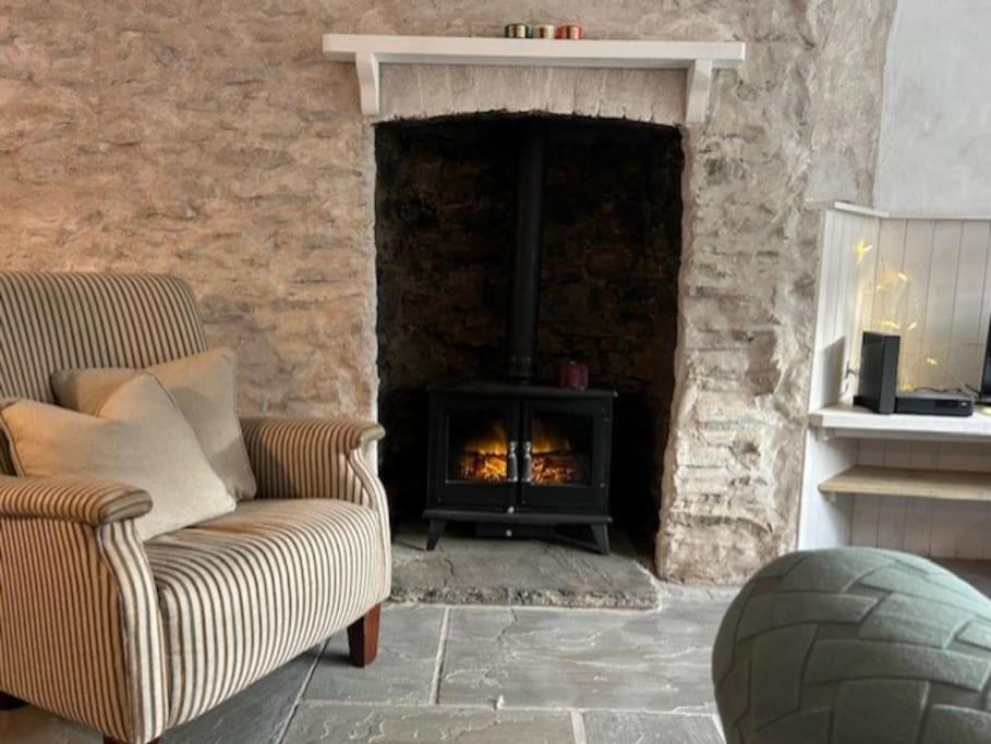 Little Cottage, Big Character, Pontypridd photo 7