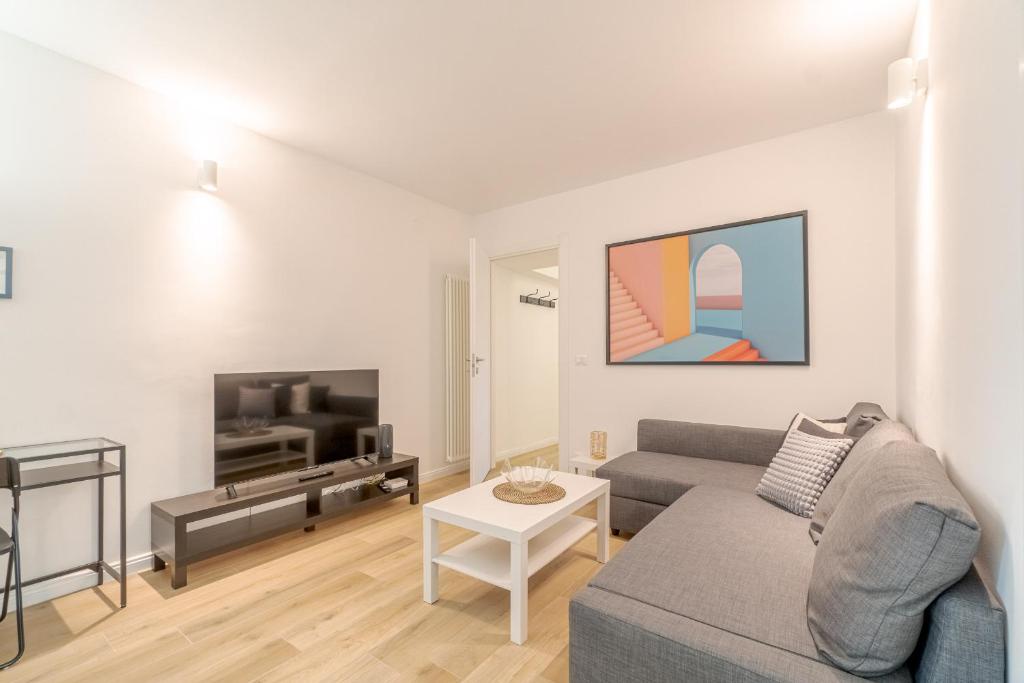 GuestHost - Quadrilatero Romano! Elegant Flat - 2