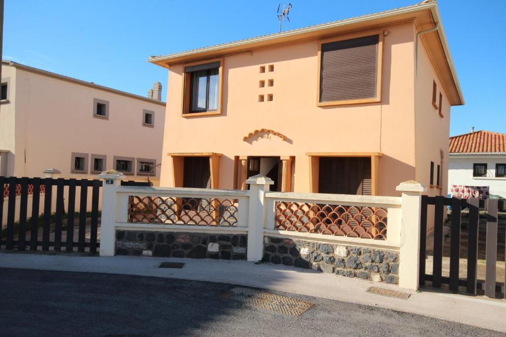 Appartement 2 pièces, au 1er étage pour 2 à 4 couchages, proche commerces et 200m plage de PORTIRAGNES PLAGE LXRH9 - 1
