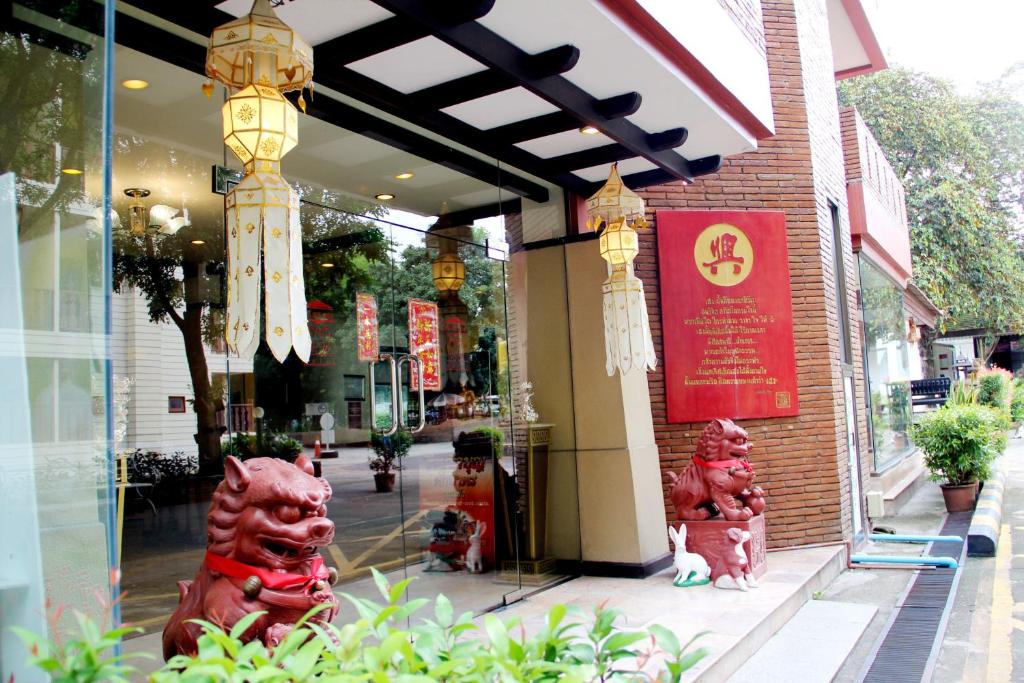 Exterior view, NIM SEE SENG Hotel in Chiang Mai