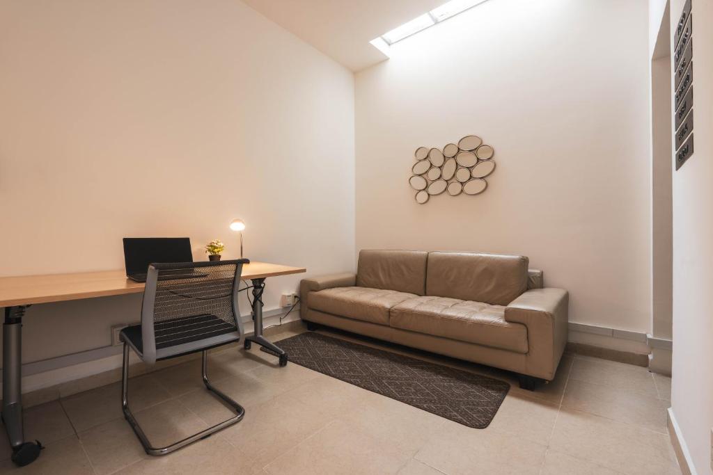 Puerta Condesa, Rooms & Studios - 3