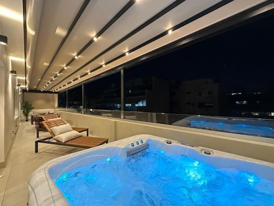 BlueMotion - SkytouchSuite, Pireus