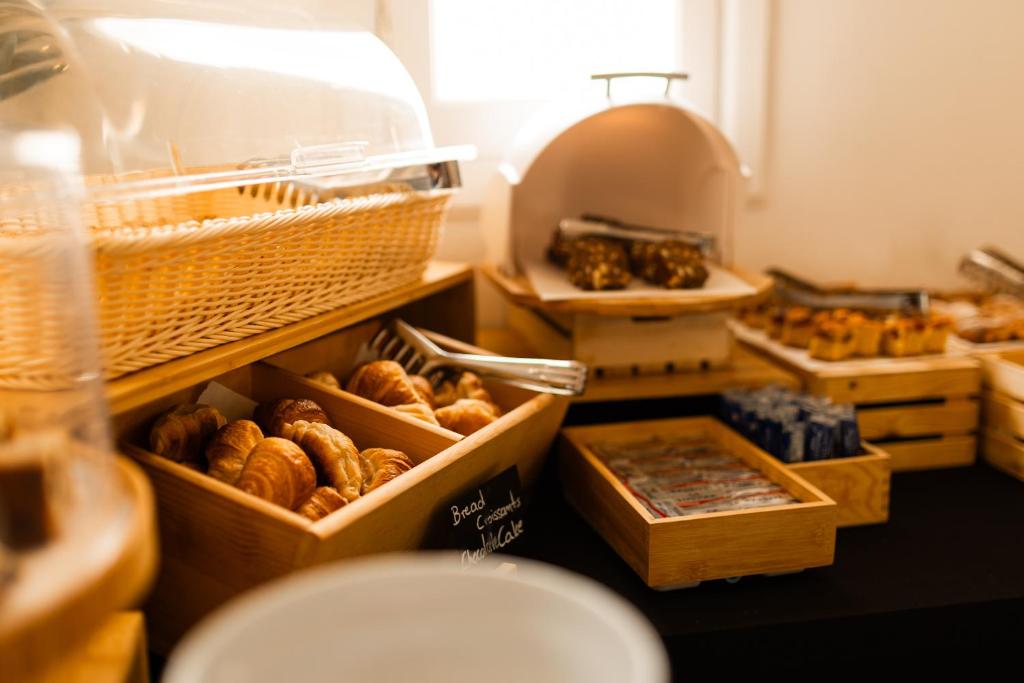 อาหารและเครื่องดื่ม