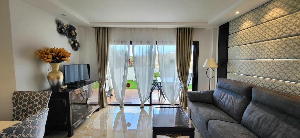 Nice apartment, friendly complex in Tenerife South - 4