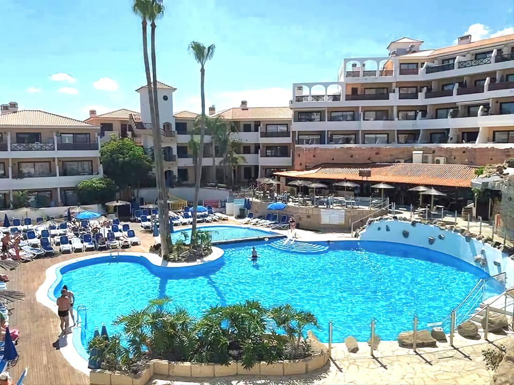 Nice apartment, friendly complex in Tenerife South - 2