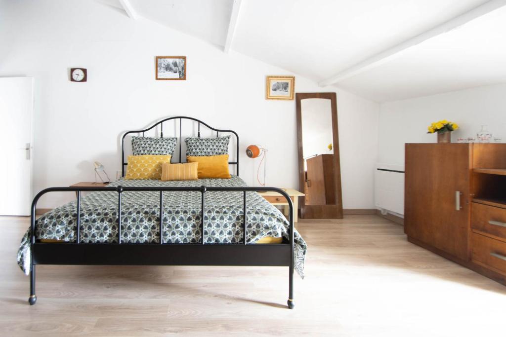 Chambre d'hôtes Les Cyprès de l'île - 2