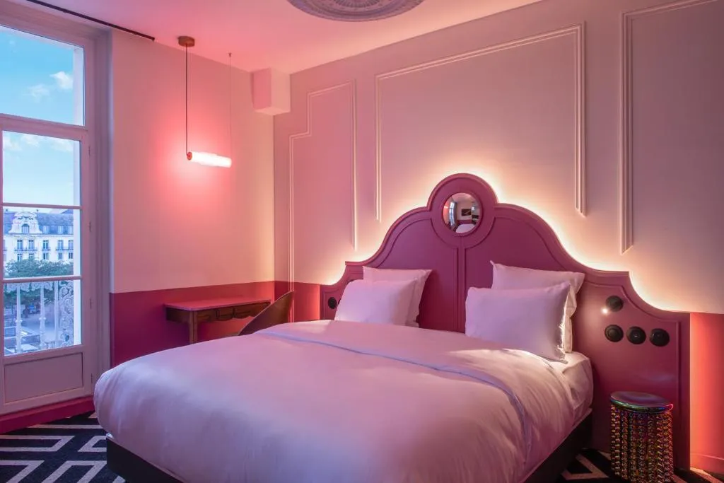 LABE Hôtel Tours Centre Gare，位于图尔的酒店
