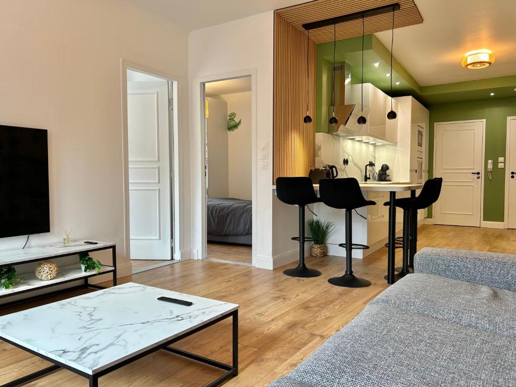 Le Chardon Nancy- 2 chambres- parking gratuit- proche transports et Zénith - 1
