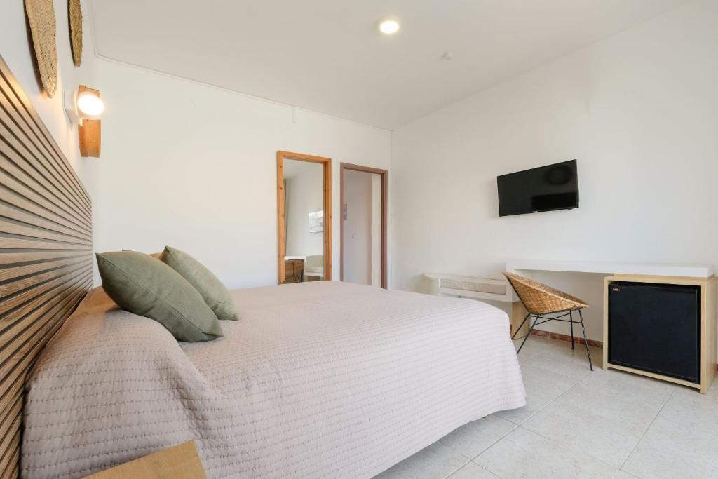 azuLine Hotel Mediterráneo — Hotel rooms in Santa Eulalia, Balearic Islands