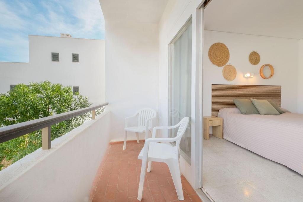 azuLine Hotel Mediterráneo — Hotel rooms in Santa Eulalia, Balearic Islands