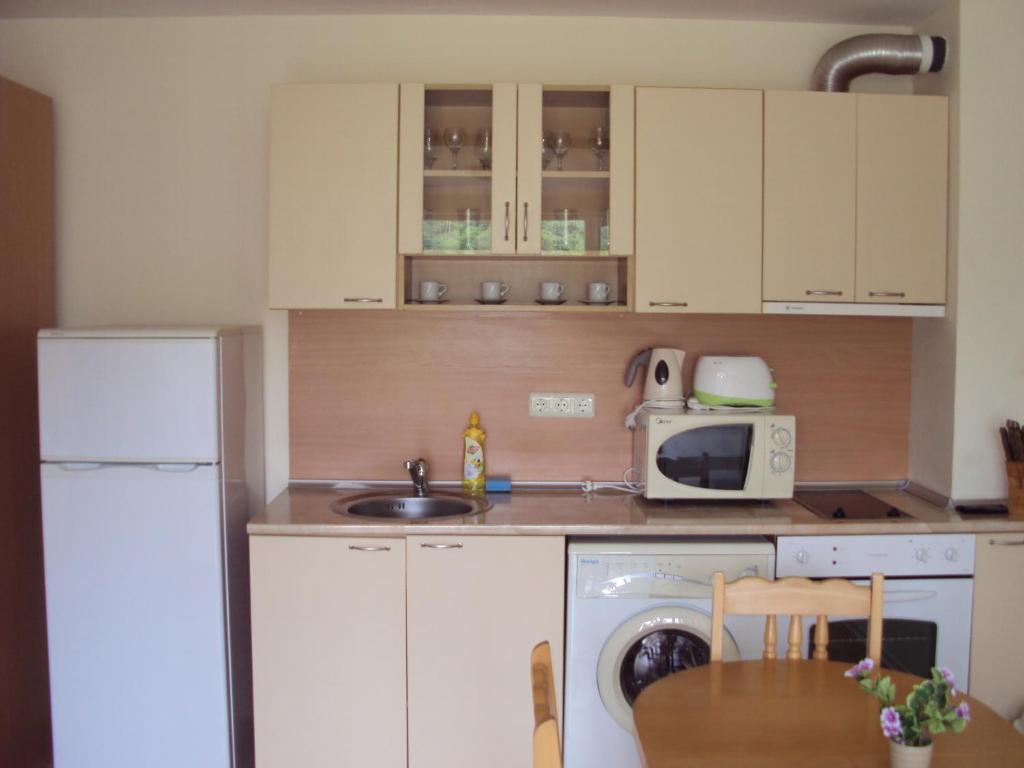 Green Fort Noks Apartments — Pokoje in Słoneczny Brzeg, Region Burgas