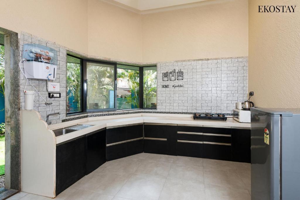 Kitchen, EKO STAY (Gold) - BLUE PEBBLE VILLA in Lonavala