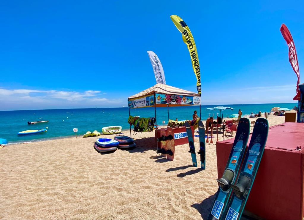 Hotel Blaumar — Beach in Blanes, Catalonia