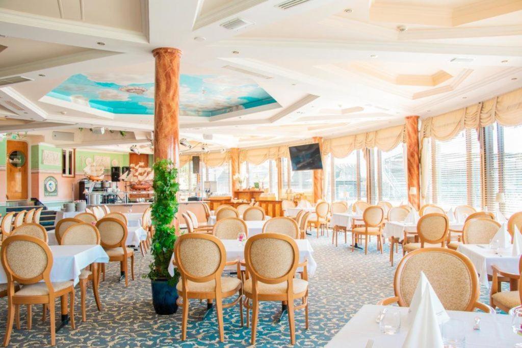 電力公園酒店 (Power Park Accommodation)