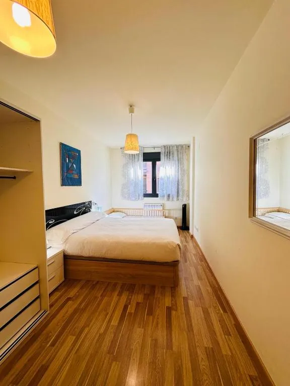 Bonito Apartamento en Ainsa，位于艾因萨的酒店