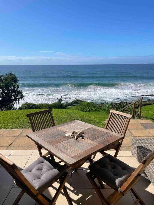 Modern and Stylish beach pad with Stunning Ocean View, Ballito