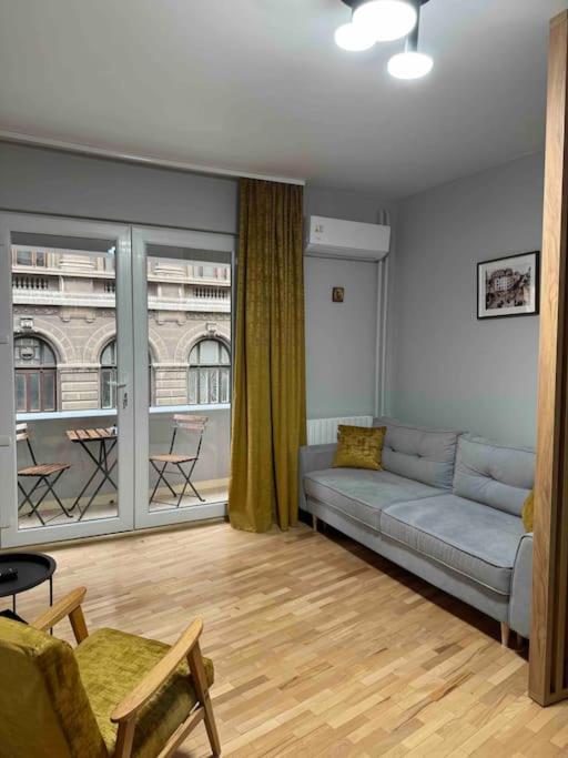 Double Studio near University Square - 2 Balconies, Bukurešť