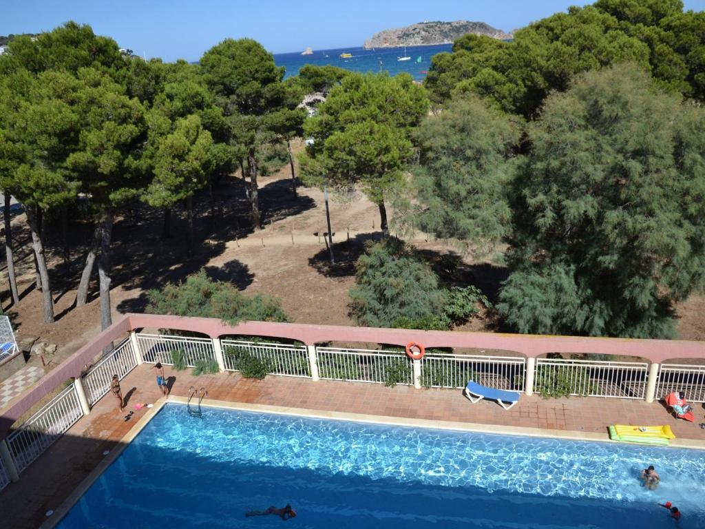 Apartamento en Primera Línea con Piscina y Vistas al Mar - L’Estartit - ES-323-3 - 1