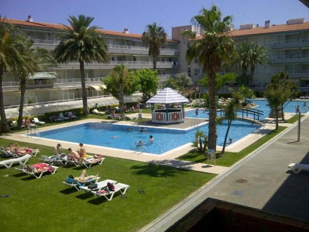 Apartamento de lujo cerca de la playa con piscina y terraza en L'Estartit - ES-323-21 - 1