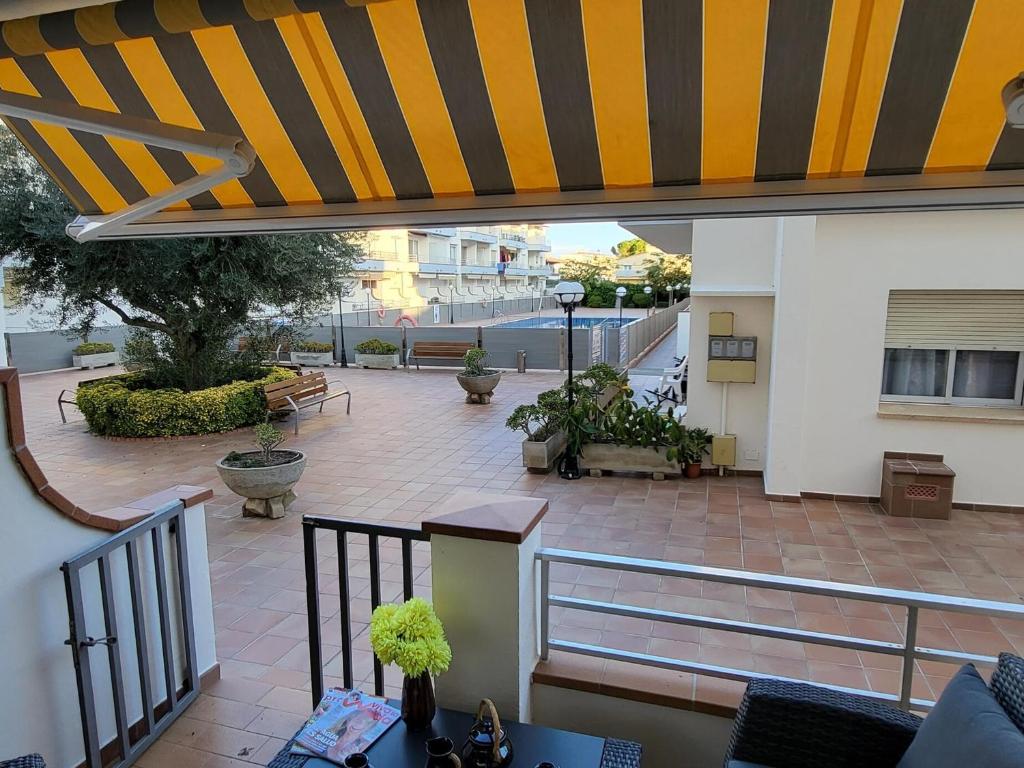 Apartamento en planta baja con piscina, a 600m de playa y centro en L'Estartit - ES-323-39 - 1