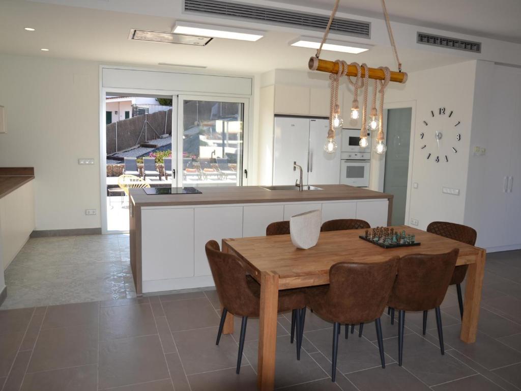 Villa en L'Estartit con piscina privada, aire acondicionado, 3 hab. - ES-323-46 - 4