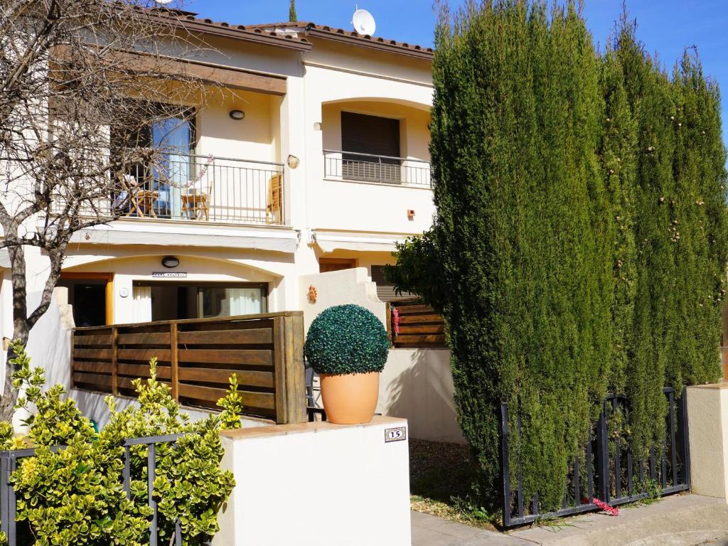 Casa moderna con piscina comunitaria, cerca de L'Estartit y actividades en la playa - ES-323-51 - 3