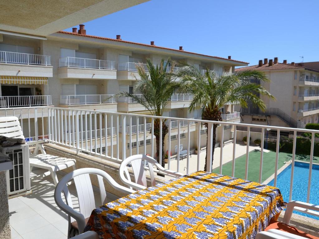 Apartamento Cerca de la Playa con Piscina y Terraza en l'Estartit - ES-323-25 - 4