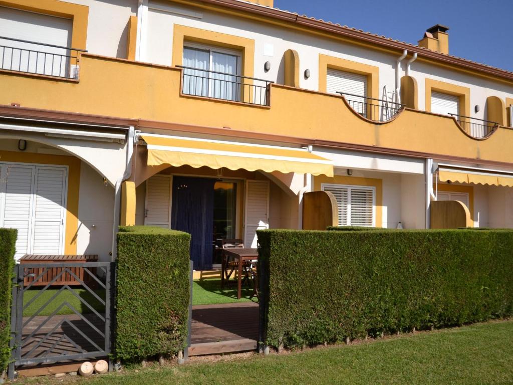Casa con Piscina, Cerca de la Playa y del Centro - L'Estartit - ES-323-32 - 2