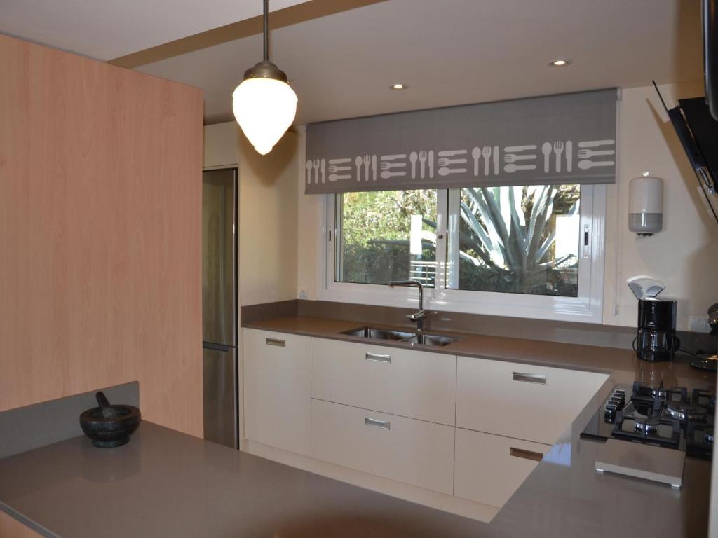 Villa con Piscina Privada y A/C - 4 km Playa - ES-323-62 - 4