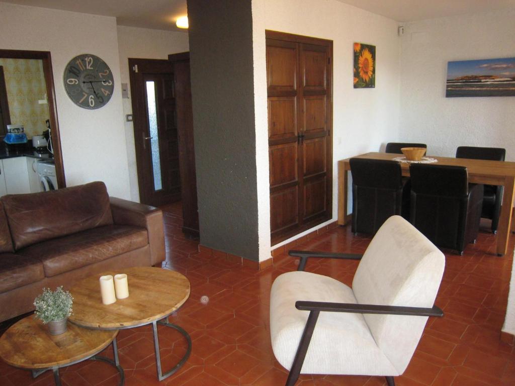 Casa en esquina con piscina privada en L'Estartit - ES-323-63 - 3