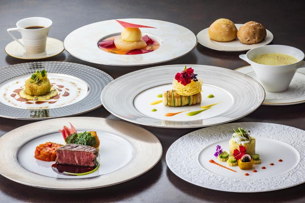 อาหารและเครื่องดื่ม