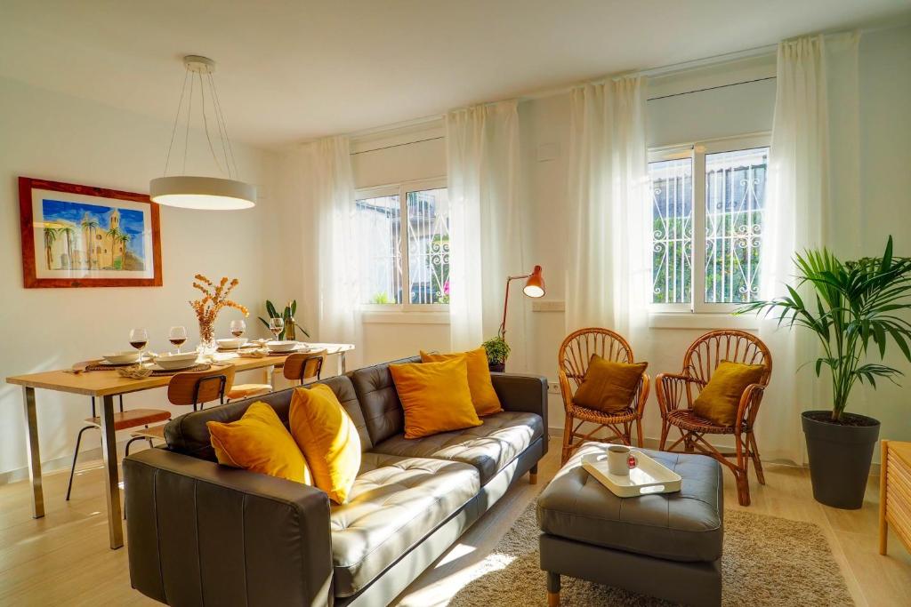 Sebastian Patio by Hello Homes Sitges - 3