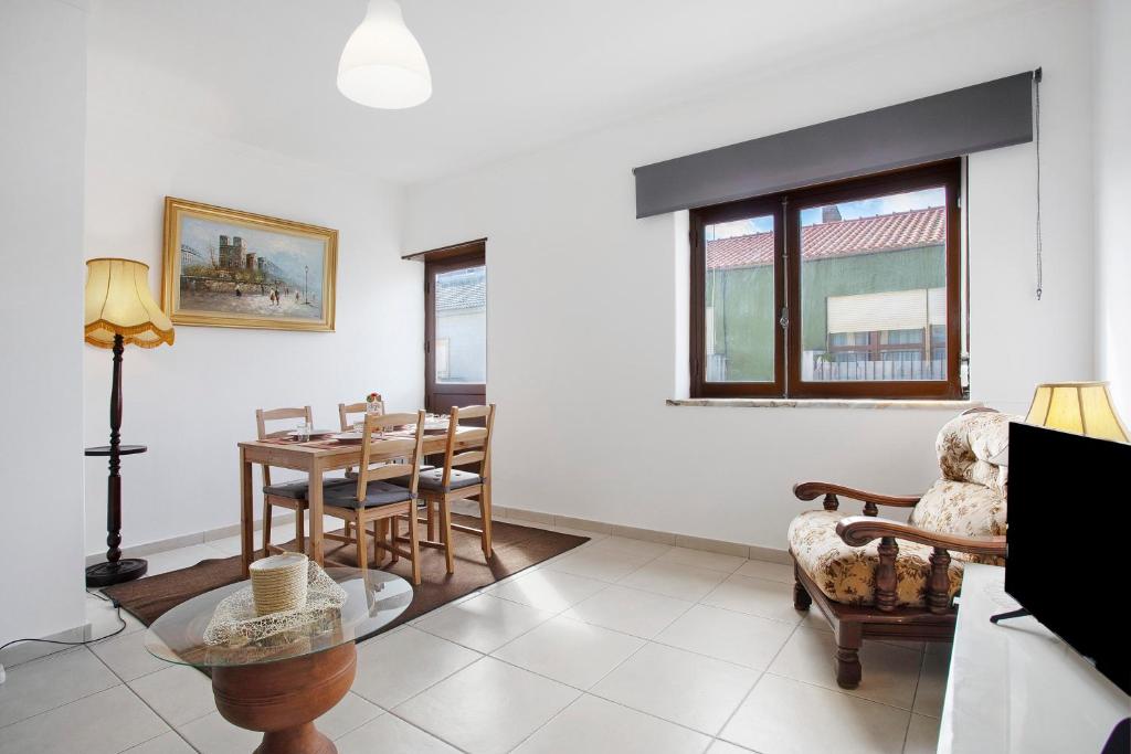 A O - Augusta, Peniche