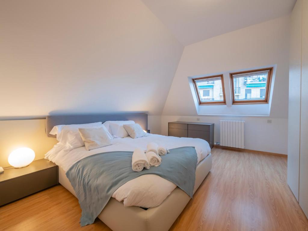 Xenia Apartments - Luxury & Elegant Penthouse in City Life - 3