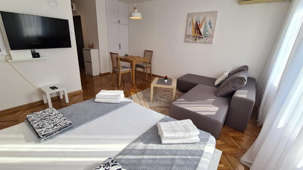 All In One Studio - 5