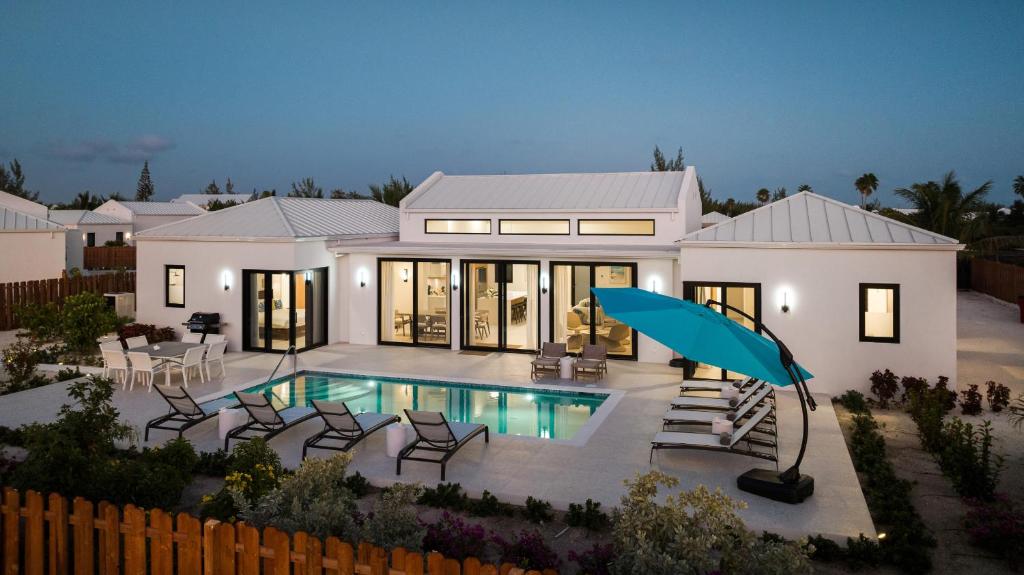 Upper East Side Enclave #14, Long Bay Hills