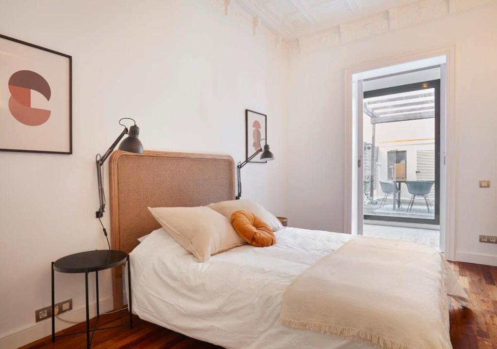 The Collection Barcelona - Classy 3BD - 2BTH with private patio in Eixample - 4