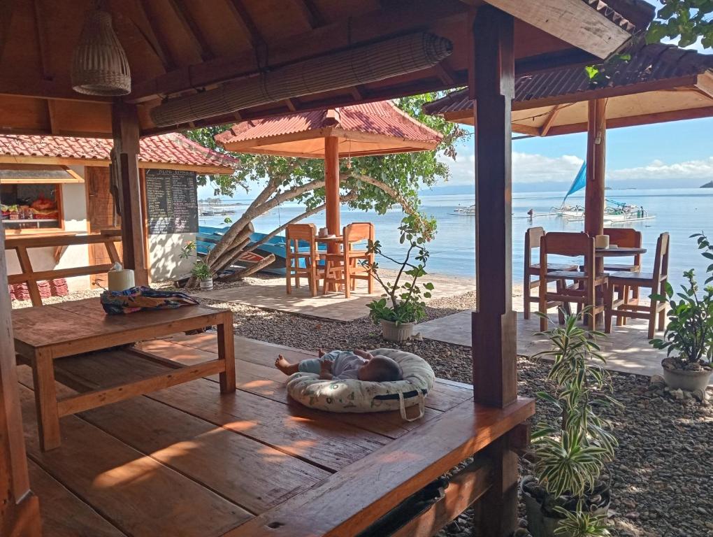Pelangi homestay bungalow Gili Gede
