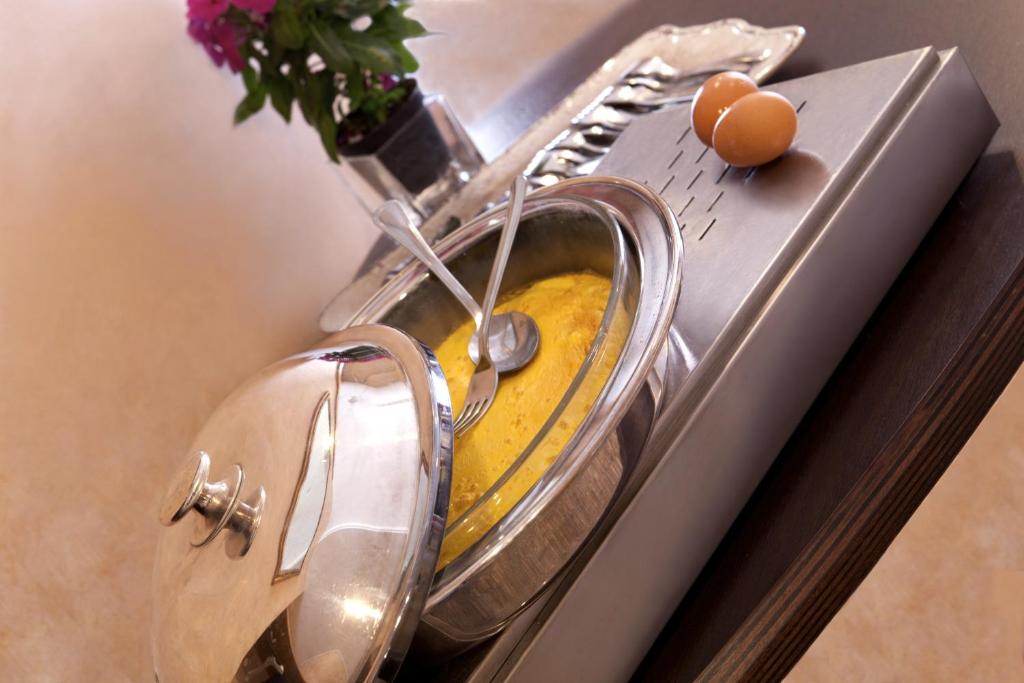 อาหารและเครื่องดื่ม