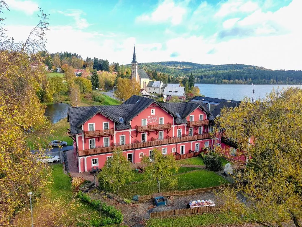 Hotel Barborka，位于普雷迪尼维托的酒店