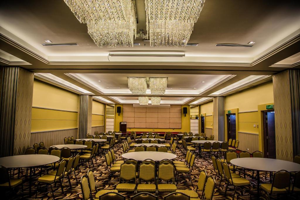 Banquet hall