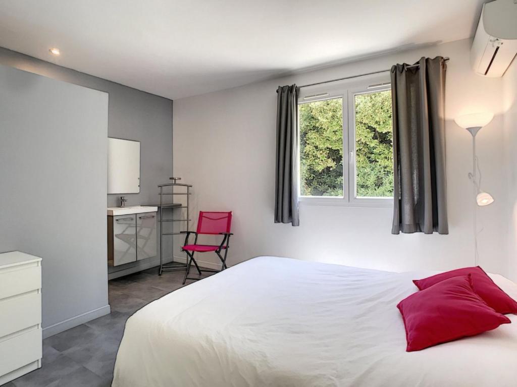 Berlioz Garden - Jardin,Free Parking,AC,Wifi - 4