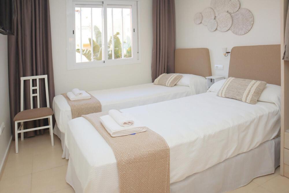 Palami Vera con terraza, WIFI 300mb, piscina y garaje privado - 2