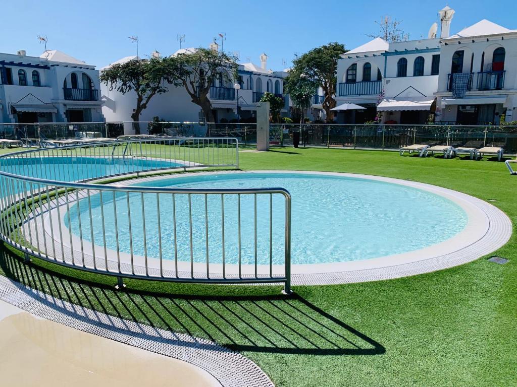 Bungalow Terrace&Pool near the Beach - 2
