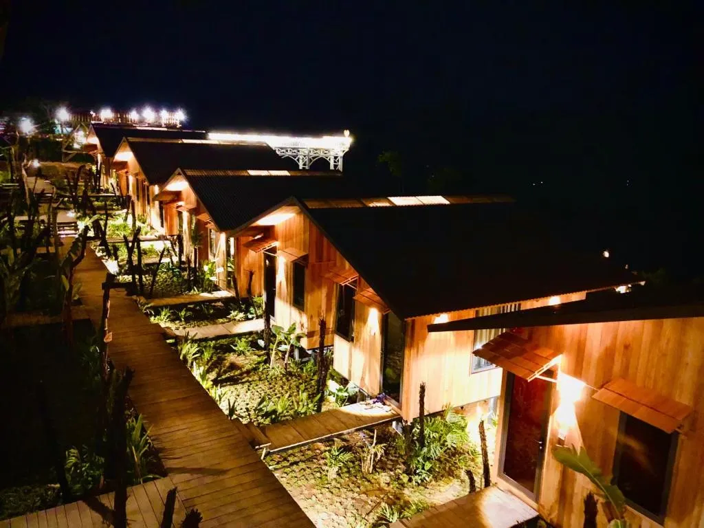 Cái Gùi Tà Đùng, hotel in Biđong